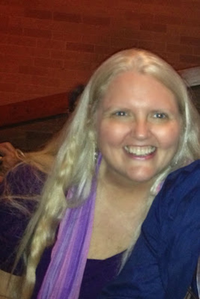 Meet your Posher, Linda